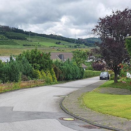 Ferienwohnungen Am Finkenweg Bestwig Kültér fotó